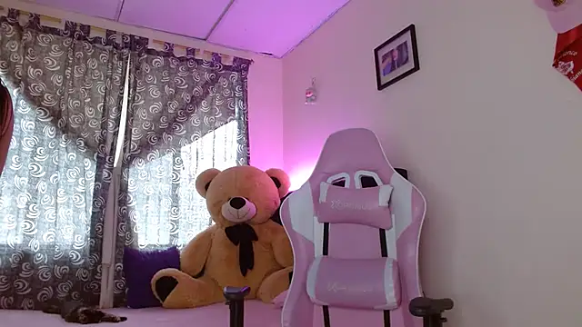 Dakota bumm online show from September 23, 2025, 7:06 pm