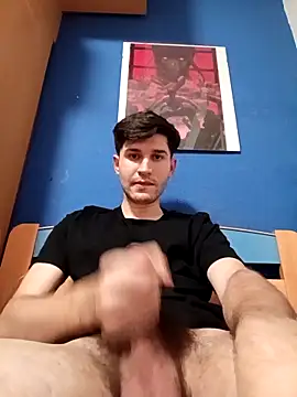 Esti02 online show from November 25, 2025, 5:35 pm