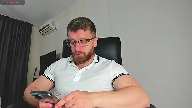 Findom guy online show from March 13, 2026, 8:48 pm