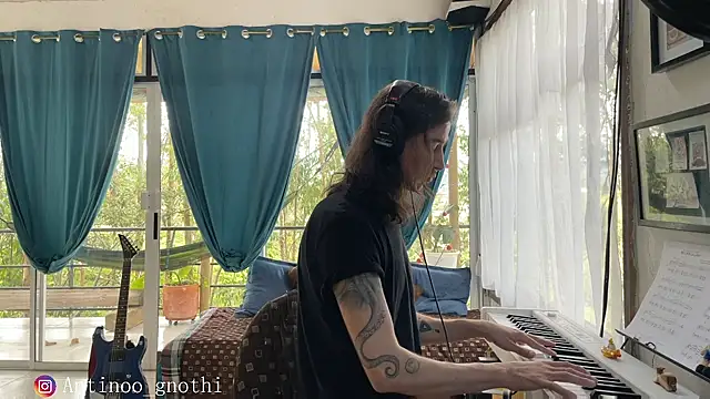 Snapshot of Antinoo_Gnothi chatting on December 1, 2024, 7:47 pm Antinoo Gnothi online show from December 1, 2024, 7:47 pm