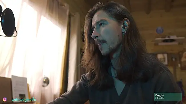 Snapshot of Antinoo_Gnothi chatting on October 8, 2025, 3:42 pm Antinoo Gnothi online show from October 8, 2025, 3:42 pm