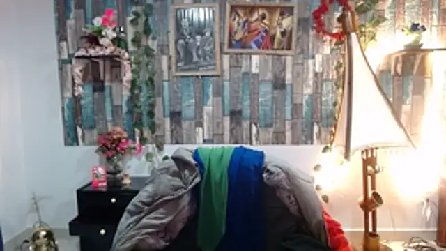 KarimaSarabe online show from October 25, 2025, 9:42 pm