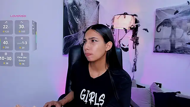 Snapshot of Ary_7 chatting on October 29, 2025, 11:45 am Ary 7 online show from October 29, 2025, 11:45 am