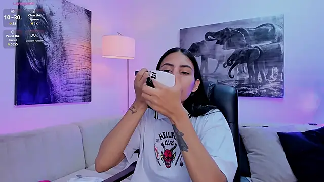 Snapshot of Ary_7 chatting on November 14, 2025, 11:42 am Ary 7 online show from November 14, 2025, 11:42 am