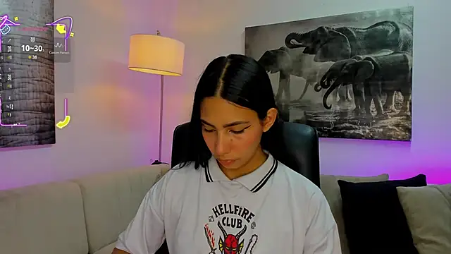 Snapshot of Ary_7 chatting on November 26, 2025, 11:33 am Ary 7 online show from November 26, 2025, 11:33 am