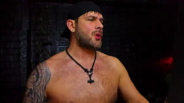 LexXHardy online show from December 4, 2025, 11:57 pm