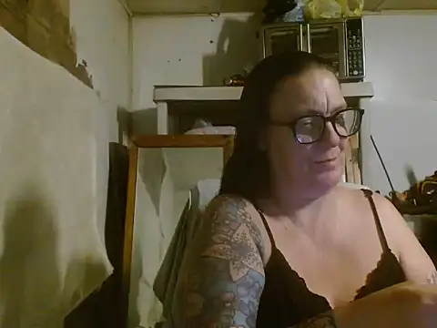 SimoneMoore online show from March 24, 2026, 3:33 am