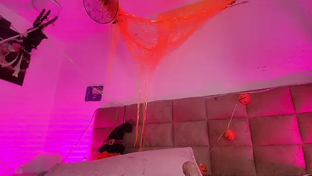  sex mia online show from October 30, 2025, 7:14 pm