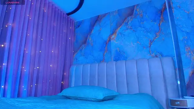  sex mia online show from May 29, 2026, 7:23 pm