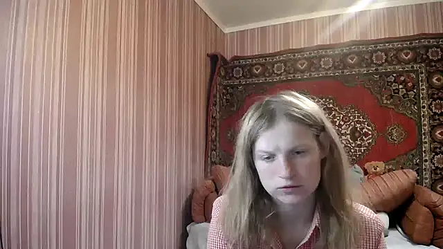 Kathlyn  Heath online show from September 16, 2025, 6:09 pm