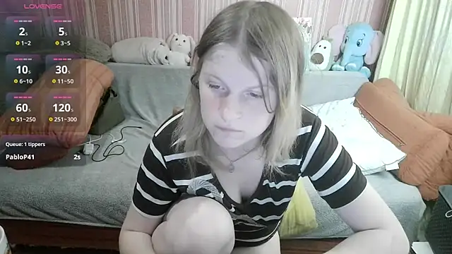 Snapshot of Kathlyn__Heath chatting on May 16, 2026, 8:18 pm Kathlyn Heath online show from May 16, 2026, 8:18 pm