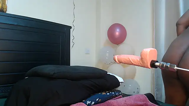 NIKKIE LOVE online show from January 27, 2025, 9:02 am