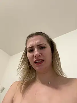 secretcrazy69 online show from December 12, 2024, 2:22 pm