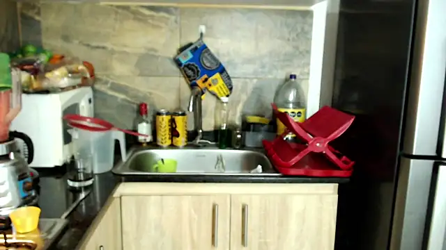 michacosio online show from November 6, 2025, 12:44 am