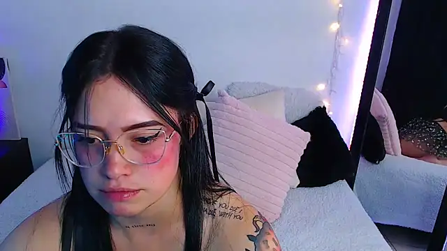 Isa Maiden1 online show from February 10, 2026, 5:06 pm