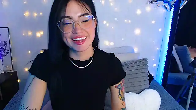 Snapshot of Isa_Maiden1 chatting on July 8, 2026, 5:28 pm Isa Maiden1 online show from July 8, 2026, 5:28 pm
