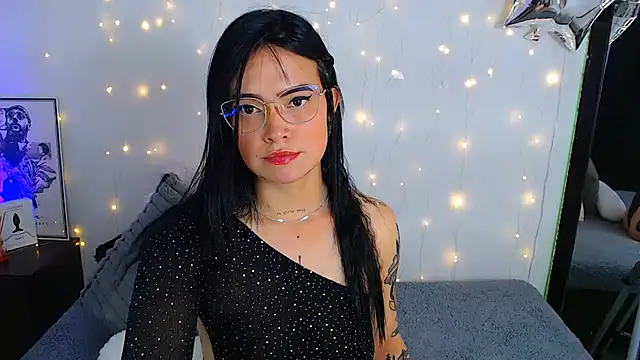 Snapshot of Isa_Maiden1 chatting on July 9, 2026, 5:39 pm Isa Maiden1 online show from July 9, 2026, 5:39 pm