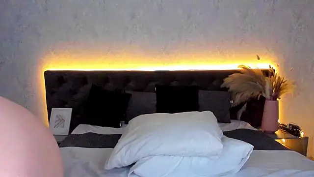 Linda Bryant online show from January 15, 2026, 12:59 am