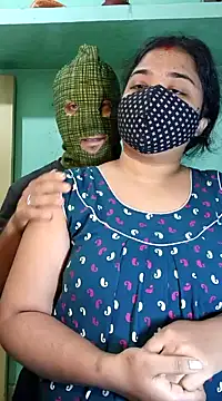 Snapshot of hotty_Sexy-couple chatting on January 3, 2025, 12:52 pm hotty Sexy-couple online show from January 3, 2025, 12:52 pm