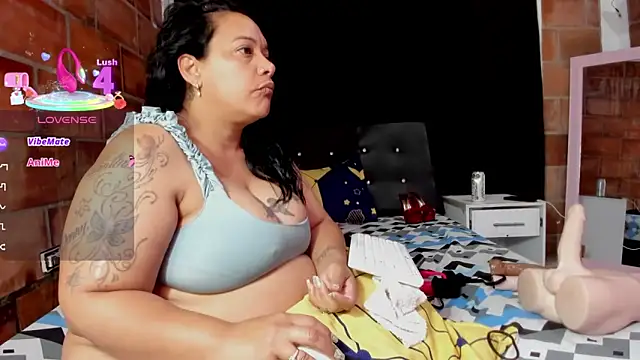 Snapshot of Sofie-Storm chatting on December 3, 2025, 10:13 am Sofie-Storm online show from December 3, 2025, 10:13 am