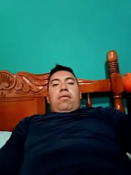 Snapshot of Diego_leon27 chatting on December 28, 2024, 7:01 pm Diego leon27 online show from December 28, 2024, 7:01 pm