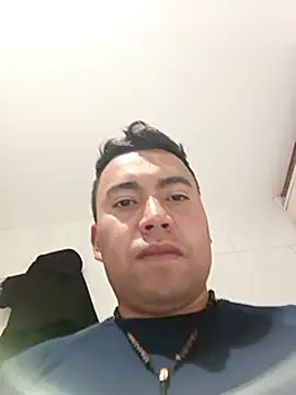 Snapshot of Diego_leon27 chatting on January 15, 2025, 7:37 am Diego leon27 online show from January 15, 2025, 7:37 am