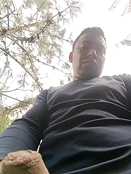 Snapshot of Diego_leon27 chatting on November 13, 2025, 9:14 pm Diego leon27 online show from November 13, 2025, 9:14 pm