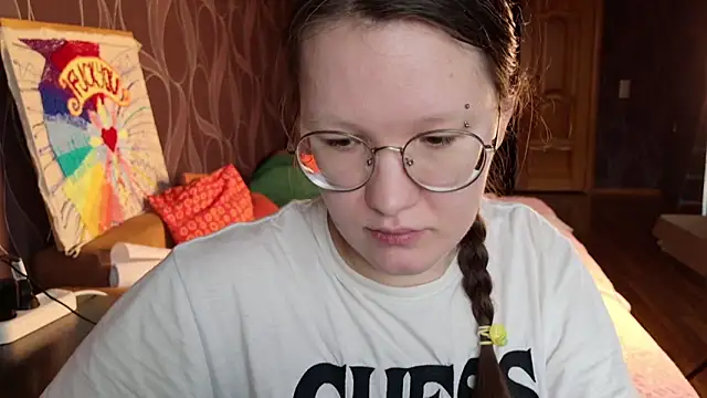 MiriamOr online show from November 2, 2025, 7:55 am