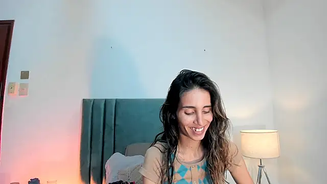 Nina Cavaali online show from December 22, 2024, 2:27 pm