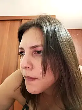 Mia Hampton online show from March 7, 2025, 1:31 am