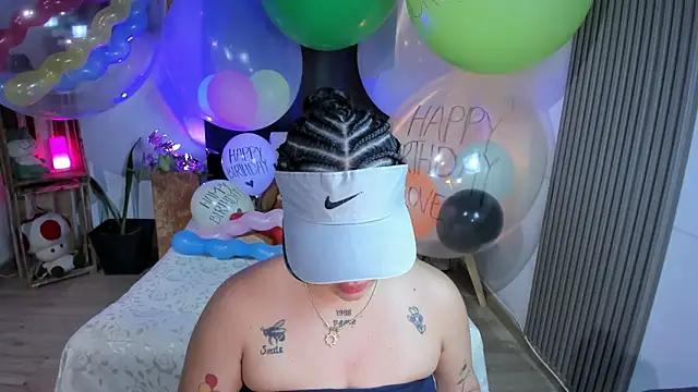 Cuttiealice online show from January 20, 2025, 6:53 pm