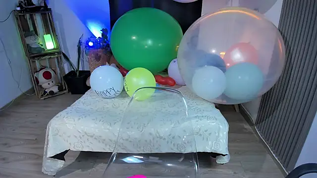 Cuttiealice online show from January 26, 2025, 5:02 pm