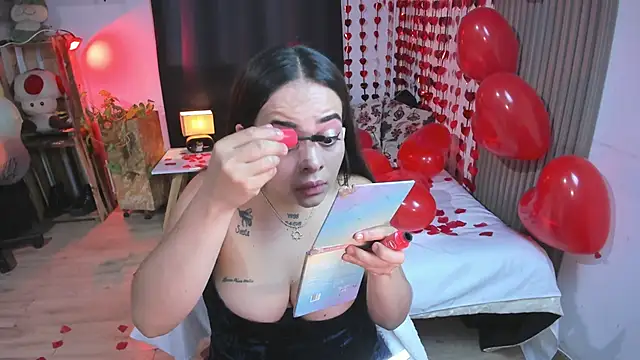 Cuttiealice online show from February 14, 2025, 9:21 pm