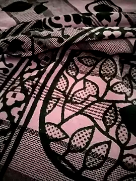 nimmiqueen555 online show from November 19, 2025, 9:09 am