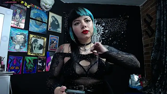 Yourmadame P online show from March 13, 2025, 11:05 pm