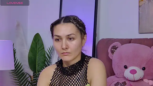 Snapshot of NicolLopeze chatting on November 19, 2025, 7:30 am NicolLopeze online show from November 19, 2025, 7:30 am