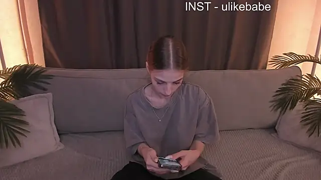 Anna Fink online show from January 24, 2025, 10:21 am