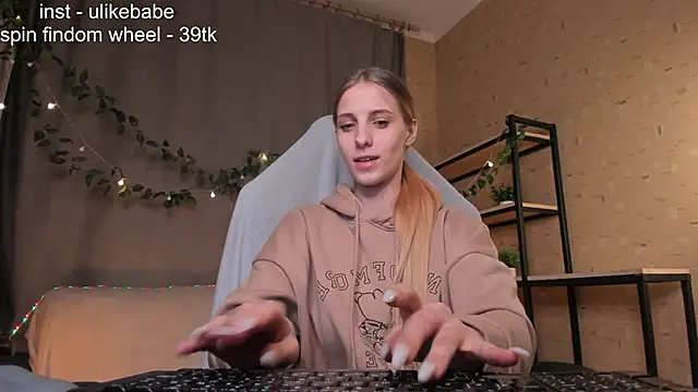 Anna Fink online show from January 27, 2025, 9:00 pm