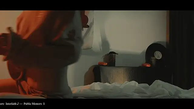 Snapshot of WebCora chatting on October 19, 2025, 6:41 pm WebCora online show from October 19, 2025, 6:41 pm