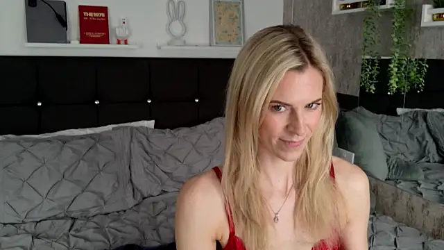 Snapshot of Amber_riivers chatting on March 7, 2025, 12:12 pm Amber riivers online show from March 7, 2025, 12:12 pm