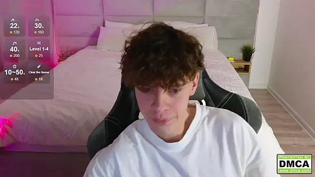 cute thomas online show from February 11, 2025, 5:50 pm