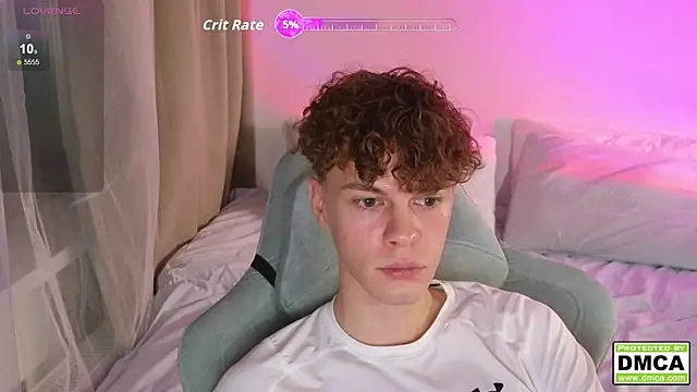 cute thomas online show from October 1, 2025, 6:25 pm