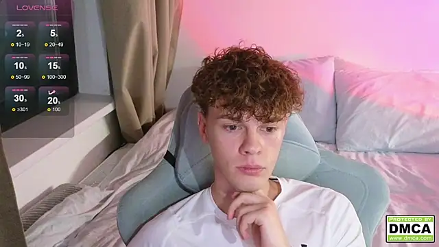 cute thomas online show from October 14, 2025, 6:42 pm