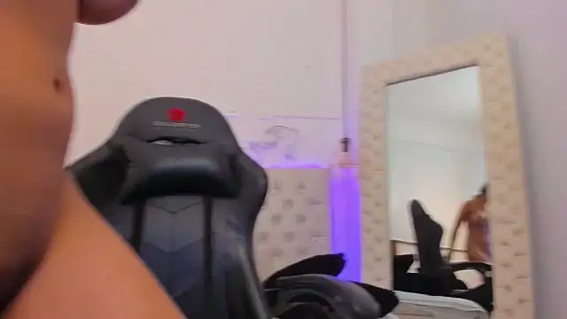 xiomara  cortes online show from February 15, 2025, 10:31 pm