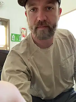 8inchHOLEpunch online show from January 2, 2025, 8:24 pm