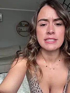 Snapshot of Wetbabygirlxo chatting on October 28, 2025, 2:42 pm Wetbabygirlxo online show from October 28, 2025, 2:42 pm