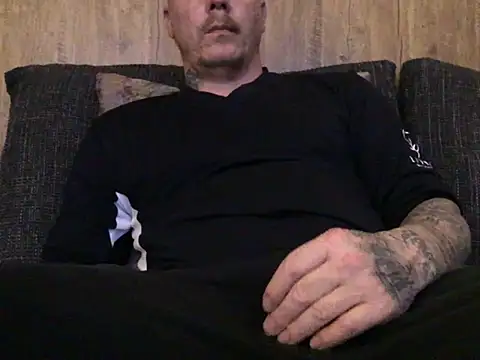 steveindahouse online show from February 8, 2025, 5:50 pm