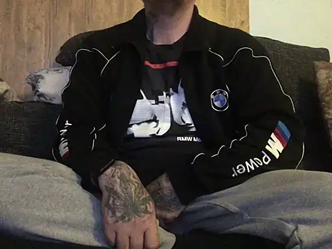 steveindahouse online show from March 19, 2025, 4:57 am