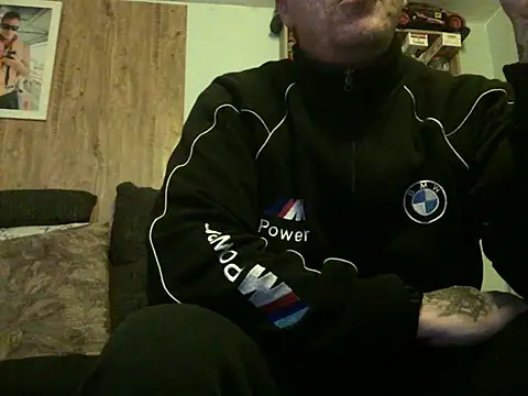 steveindahouse online show from March 20, 2025, 4:18 am