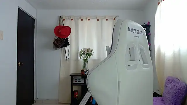 Snapshot of InocentHeaven1 chatting on December 9, 2024, 1:13 pm InocentHeaven1 online show from December 9, 2024, 1:13 pm